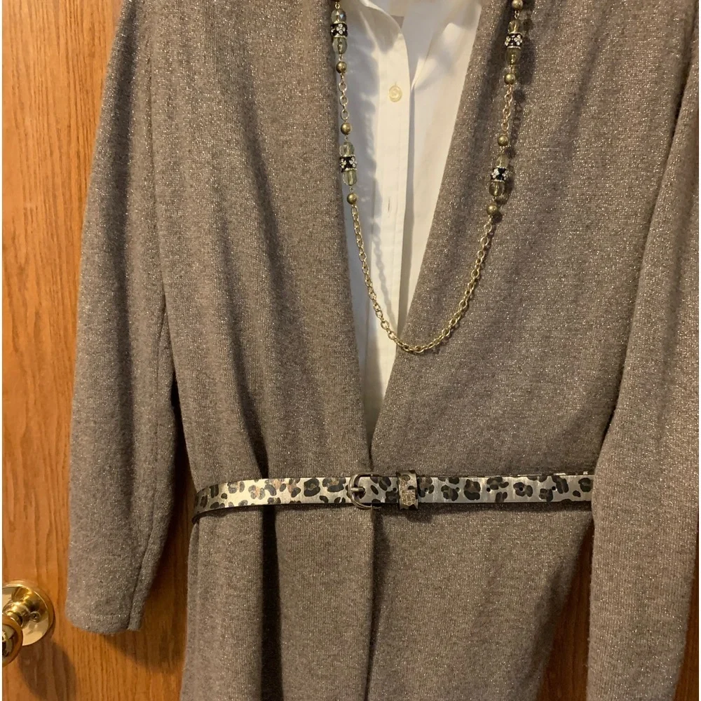 Cardigan - Picture 2 of 10